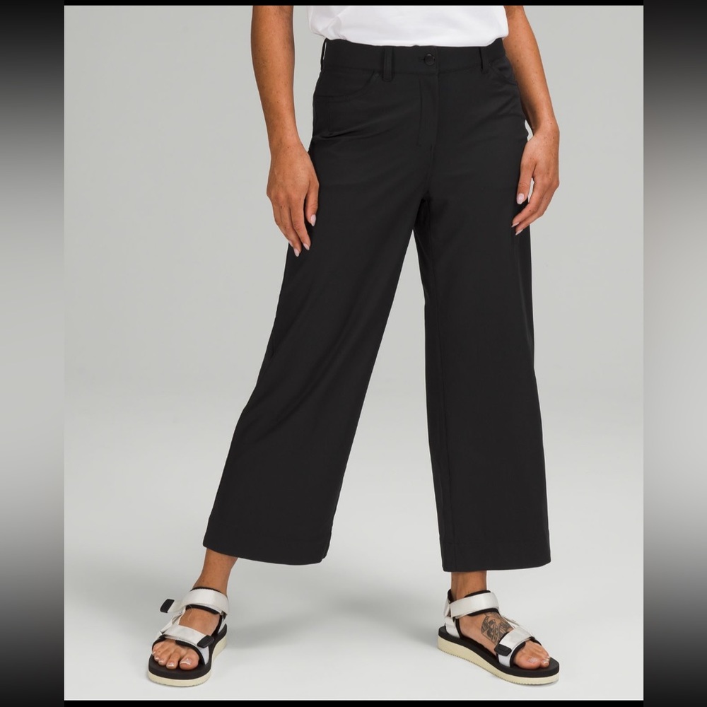 Lululemon city sleek 5 Pkt wide leg pants